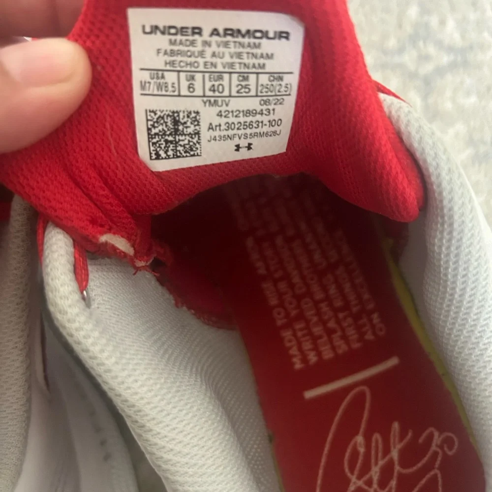 Under Armour size mens